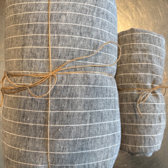 PARACHUTE HOME x jenni kayne grey linen stripe KING DUVET & 2 King Shams - Picture 6 of 6